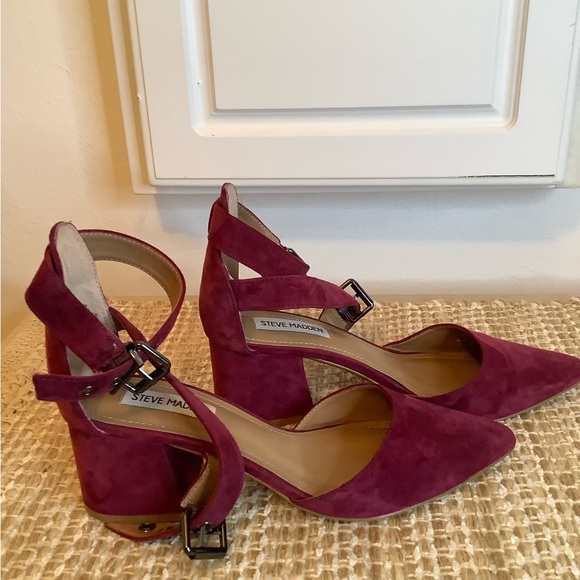 Steve Madden Burgundy Suede Shoes - Picture 6 of 9